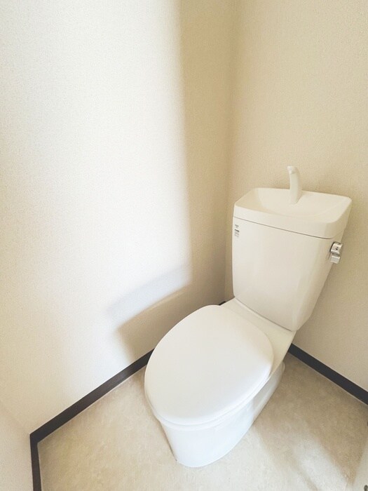 トイレ 第３大信マンション