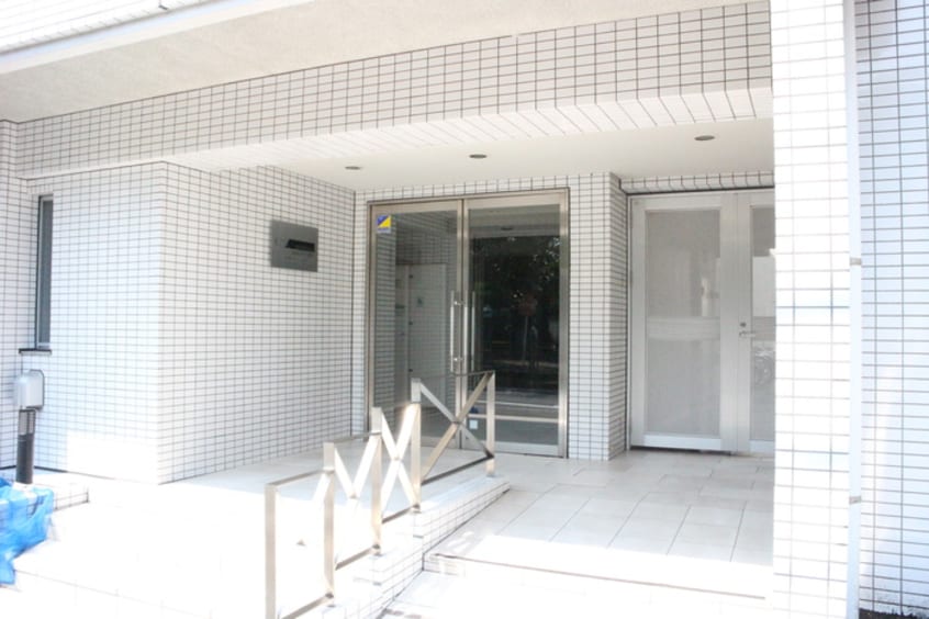 エントランス部分 エスティメゾン登戸