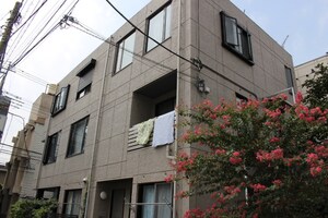 アゼリアハウス