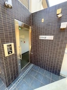 エントランス部分 クリアル高田馬場