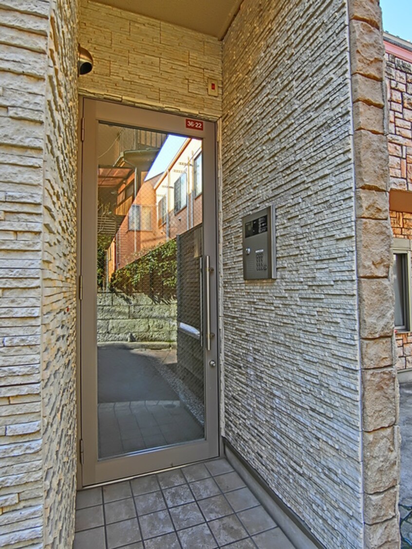 エントランス部分 八景舎高円寺南Ｂ