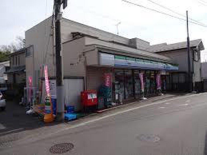 ファミリーマート　松戸橋店(コンビニ)まで350m アスカハウス
