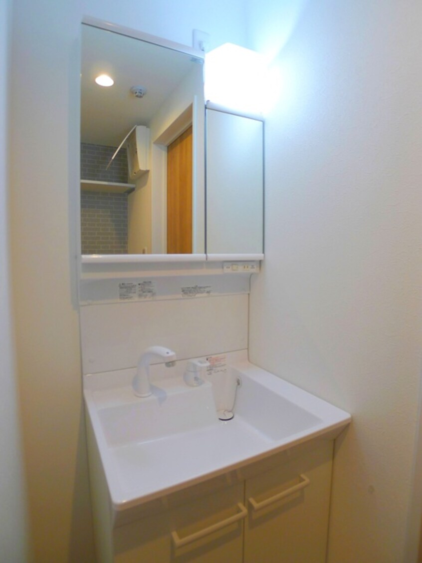 洗面 トレンティーノ