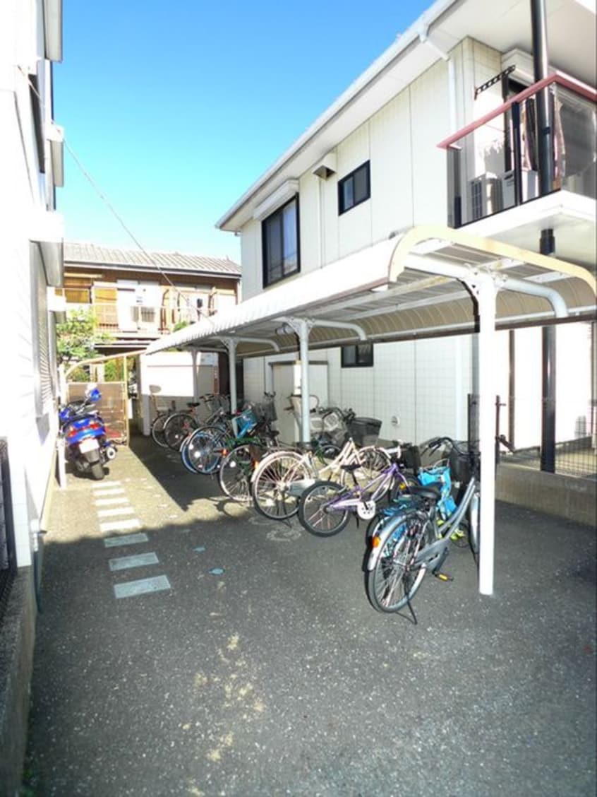 駐輪場 ア－バンプレステ－ジ