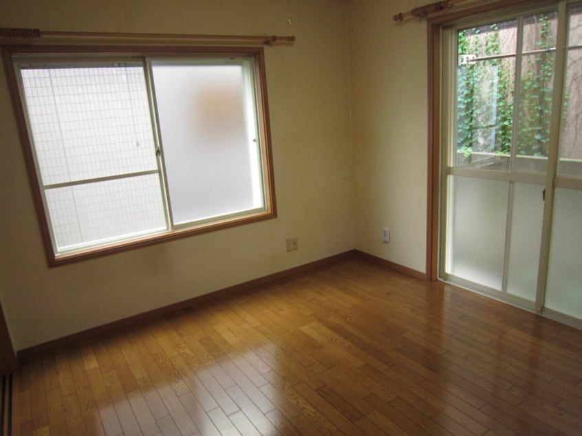 居室 イ－ストヒル　ＩＮＯ