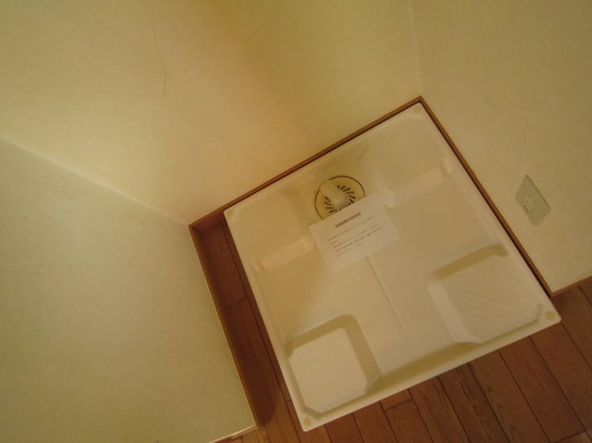 洗濯機置場 イ－ストヒル　ＩＮＯ