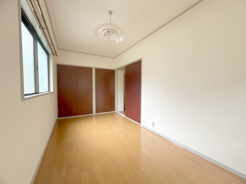 居室 コ－ポリバ－スト－ン