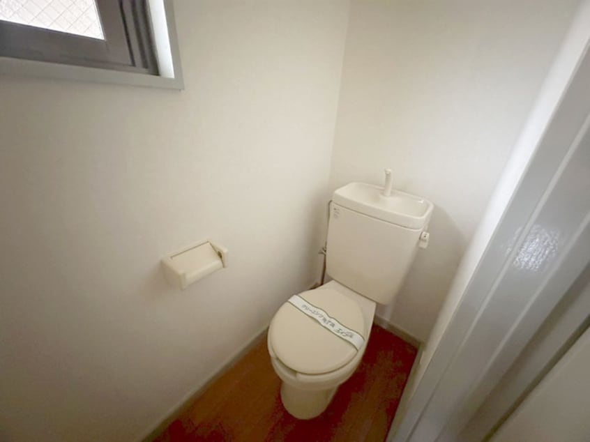 トイレ コ－ポリバ－スト－ン