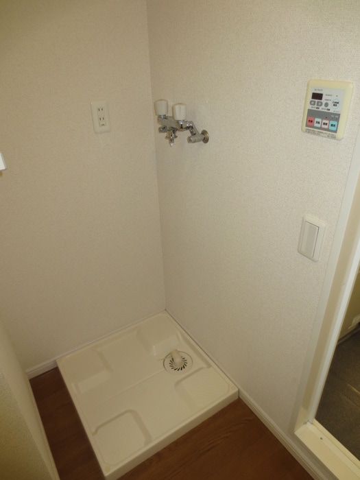 洗濯機置場 Villa Arcadia(ｳﾞｨﾗ ｱﾙｶﾃﾞｨｱ）