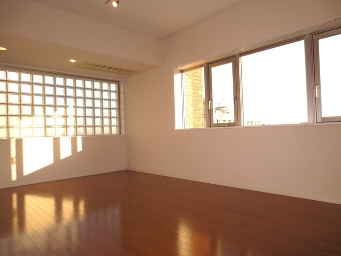 居室 Villa Arcadia(ｳﾞｨﾗ ｱﾙｶﾃﾞｨｱ）