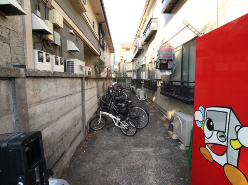 駐輪場 グレ－スステ－ジ