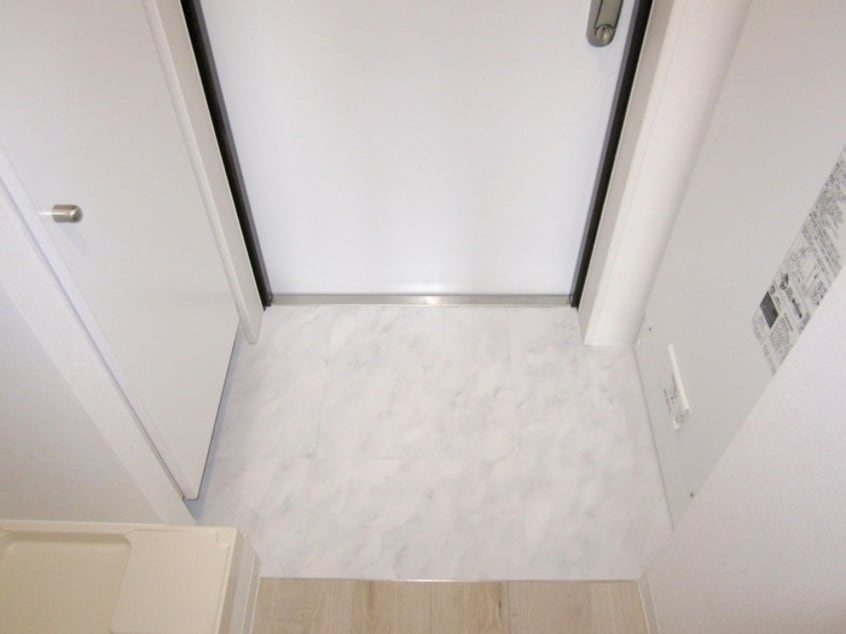 玄関 ファインライツ氷川台