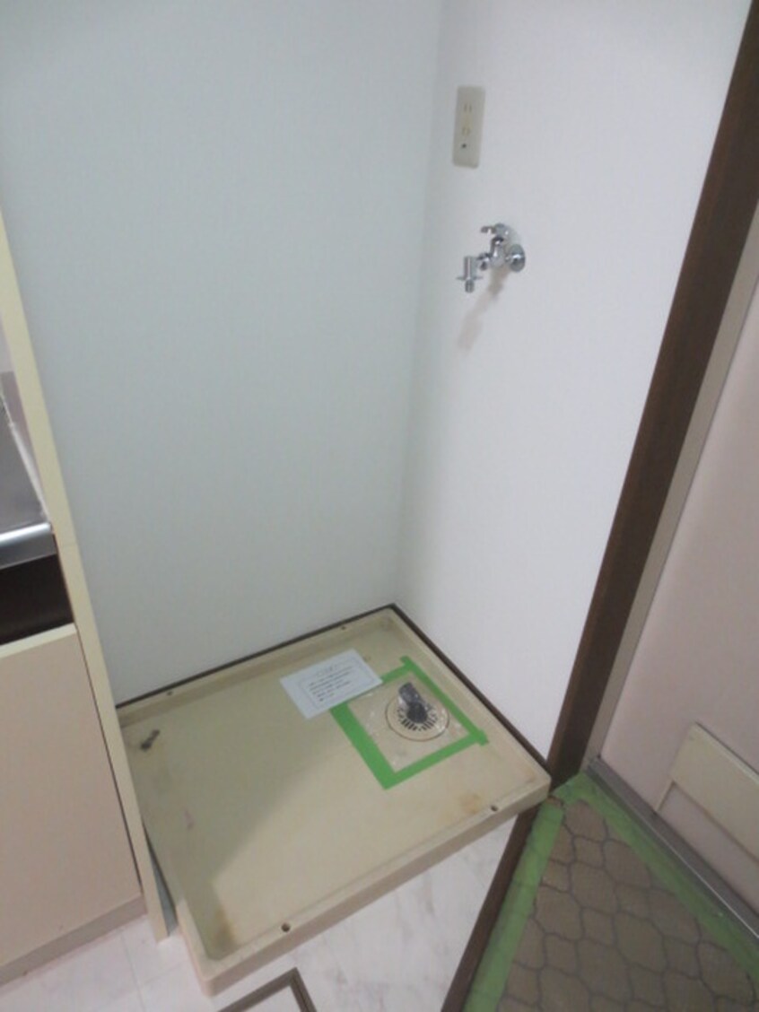 洗濯機置場 メゾンブランシュ