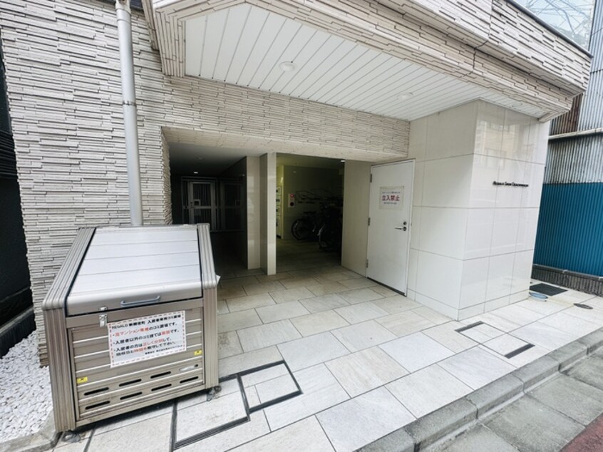 エントランス部分 ＲＥＧＡＬＯ新御徒町