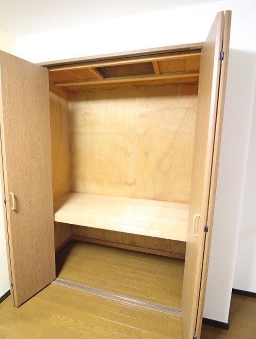 収納 クリスタル山内