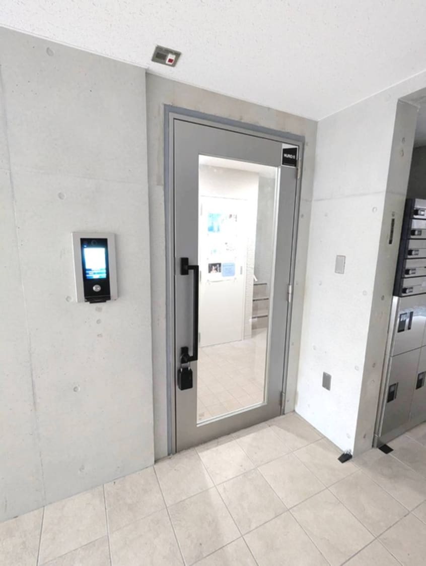 エントランス部分 ＴimelessTobunerima