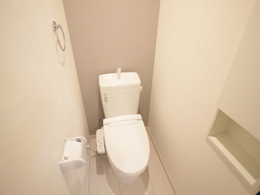 トイレ エクレール鴨居