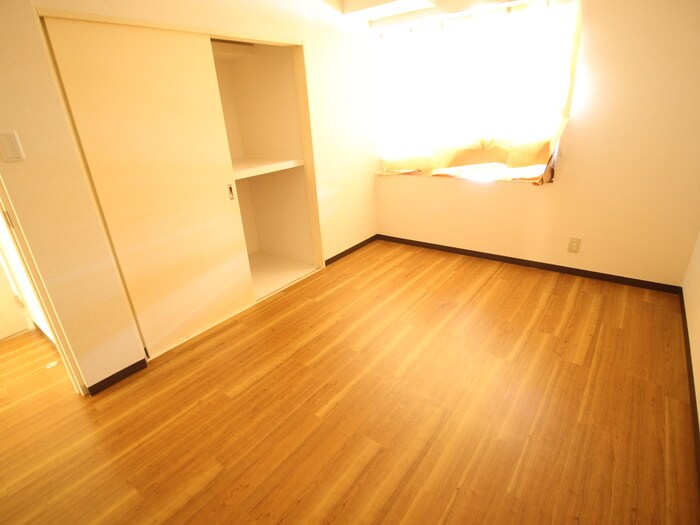 居室 シティ－堂山Ａ