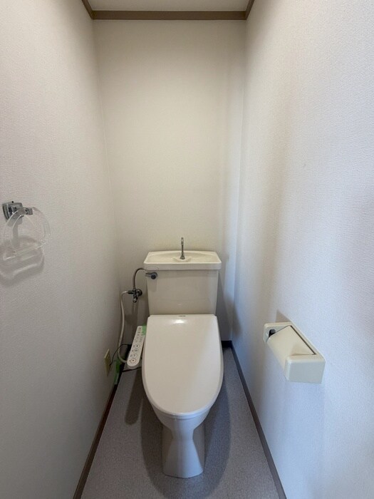 トイレ グランドカ―サ  武蔵野