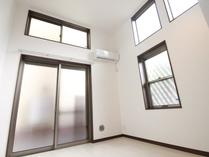 居室 シンフォーティア