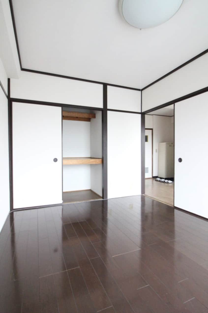 居室 緑ケ丘マンション