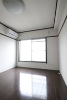 居室 緑ケ丘マンション