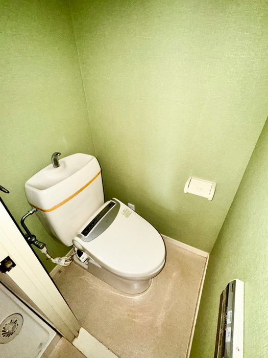 トイレ ライオンズマンション生麦(803)