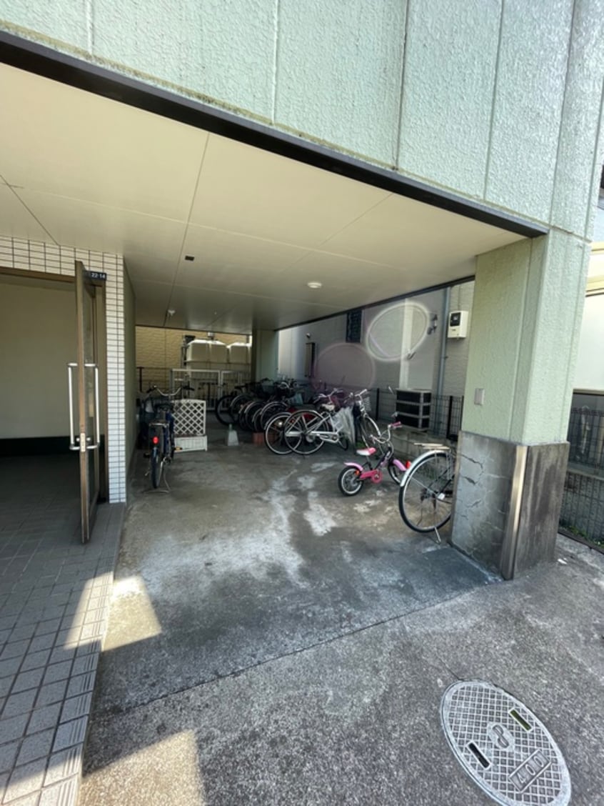 駐輪場 エクセレント  盛