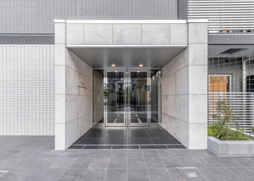 エントランス部分 ｼﾞｪﾉｳﾞｨｱ京成立石Ⅳｽｶｲｶﾞｰﾃﾞﾝ