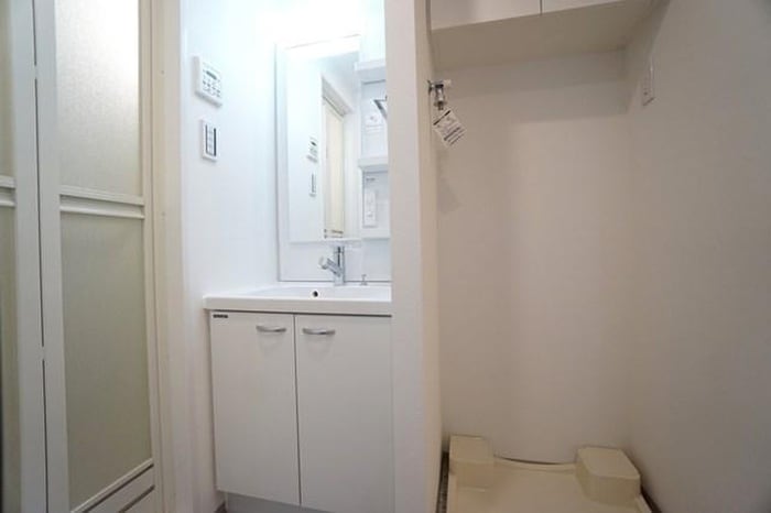 洗面 ｼﾞｪﾉｳﾞｨｱ京成立石Ⅳｽｶｲｶﾞｰﾃﾞﾝ