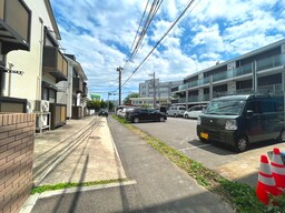建築中