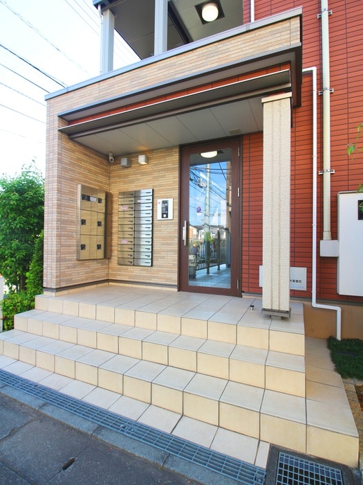 エントランス部分 ルーモベルビ・トロア