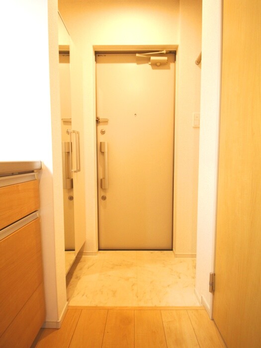 玄関 ルーモベルビ・トロア