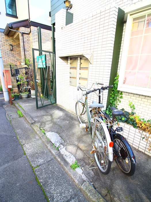駐輪場 ライフピアパピヨン