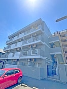 ＡＩＫＡＷＡマンションの外観