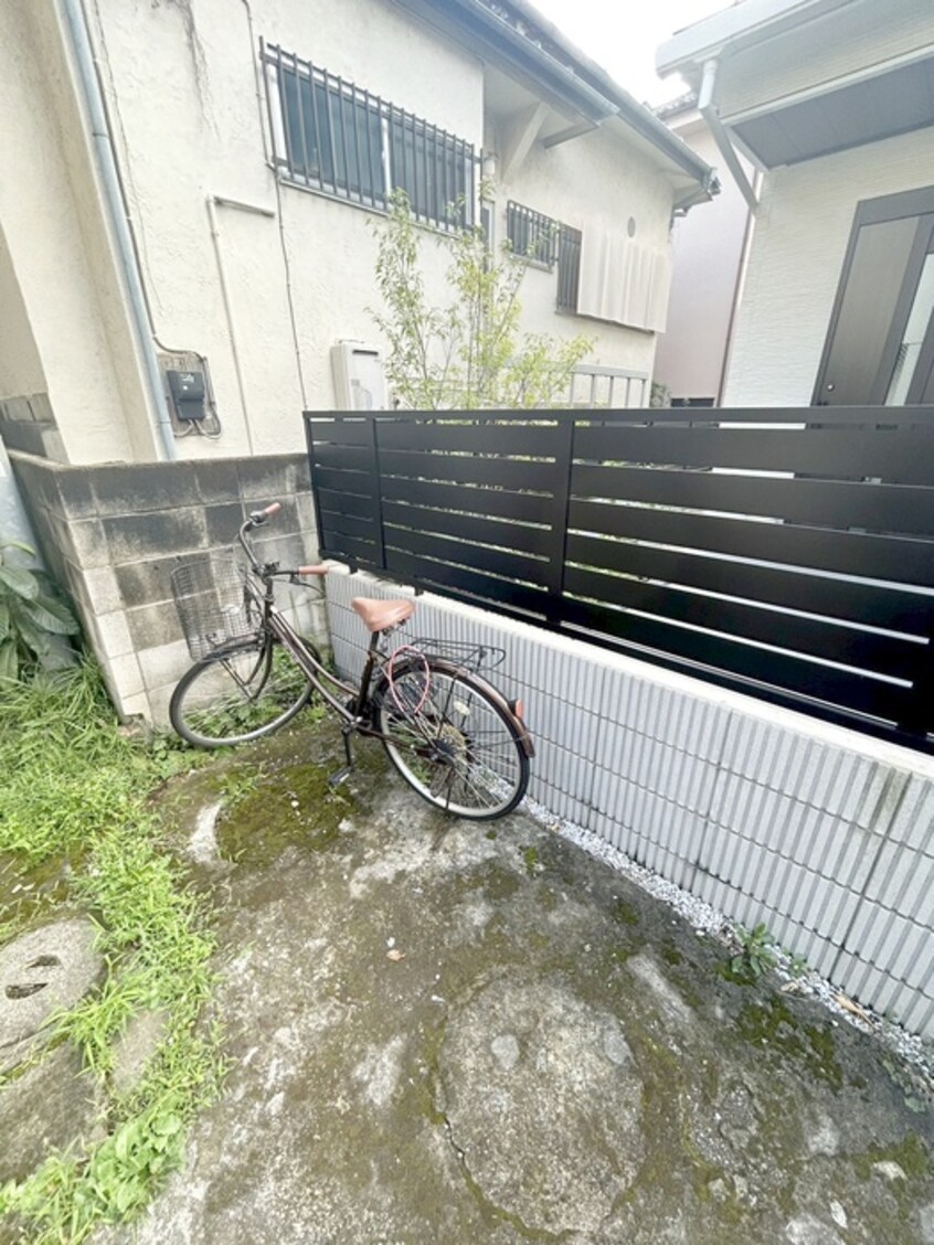 駐輪場 佐藤荘