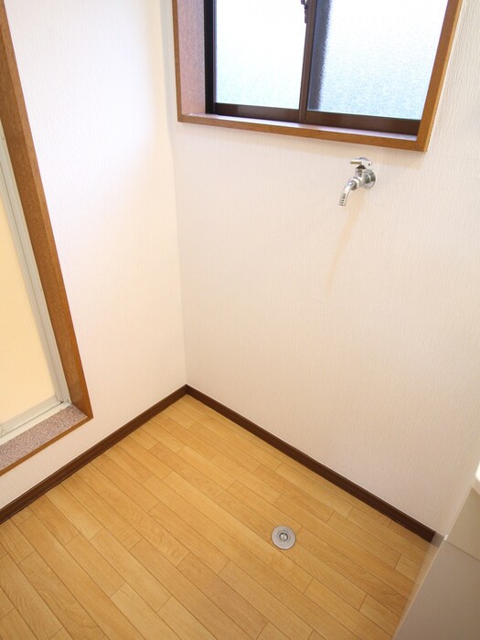 洗濯機置場 第５ハッピ－ヒルハイツ