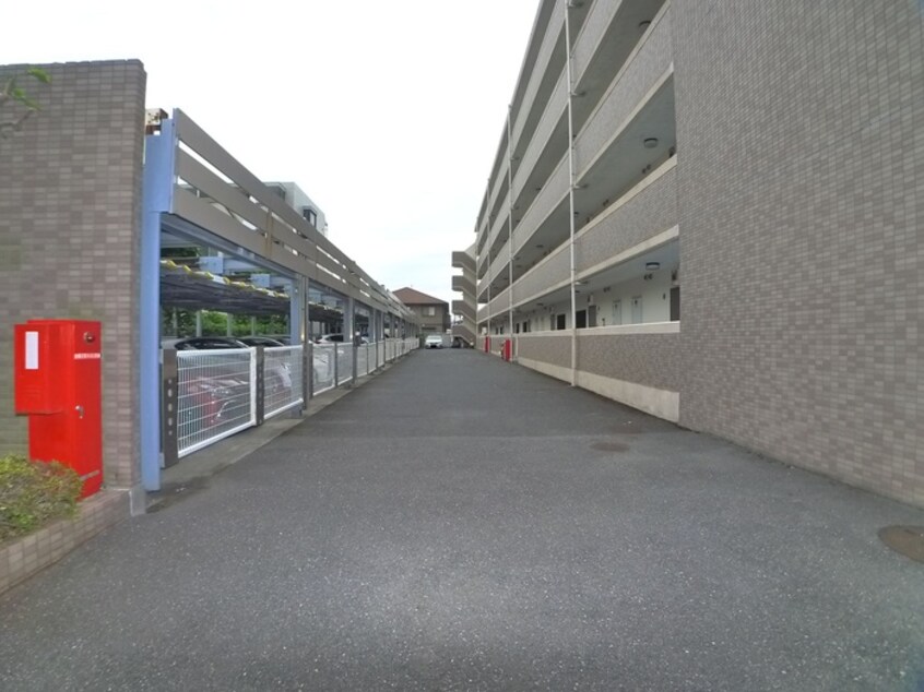 駐車場 盛大ﾊﾟﾚｽ