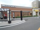 マクドナルド(ファストフード)まで425m 東和プラザＡ館・Ｂ館