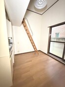 居室 サンビレッヂ飛田給