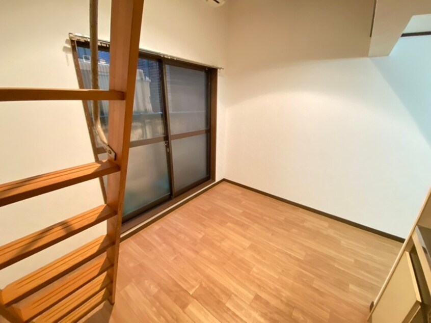 居室 サンビレッヂ飛田給