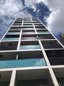 ﾌﾟﾚﾐｱﾑﾌﾗｯﾄひばりヶ丘駅前の外観