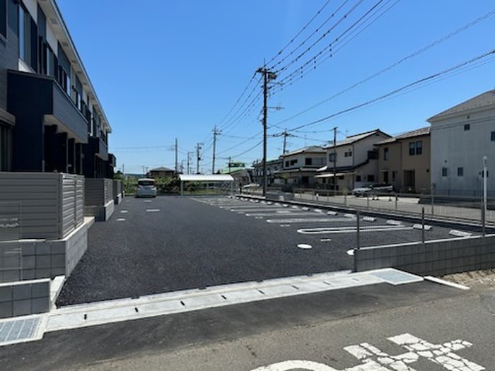 駐車場 シャイングロー上伊草