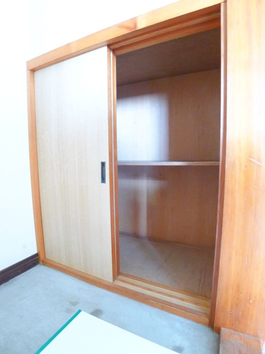 靴箱 ヤヨイハイツ