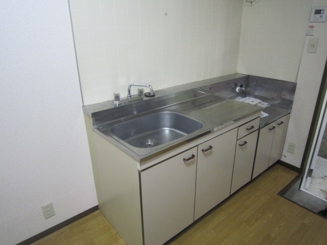 キッチン レガーロ