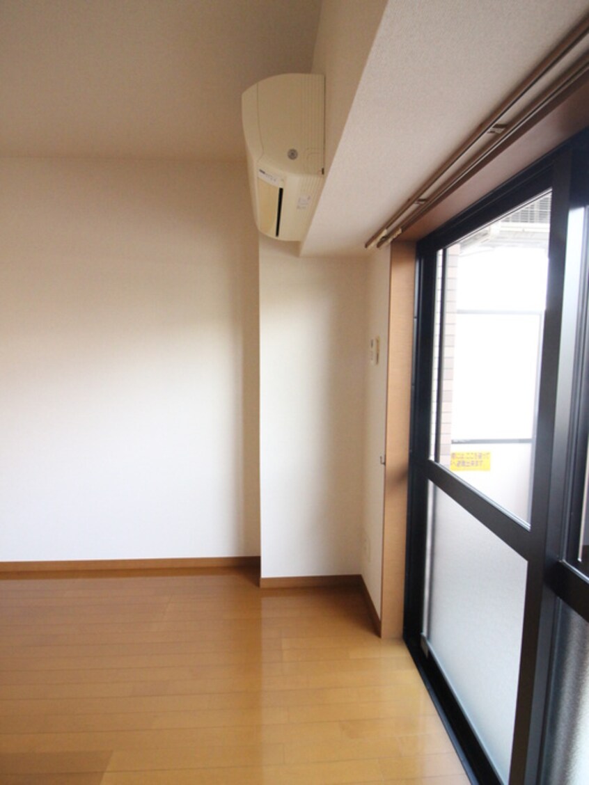 居室 スカ－レット