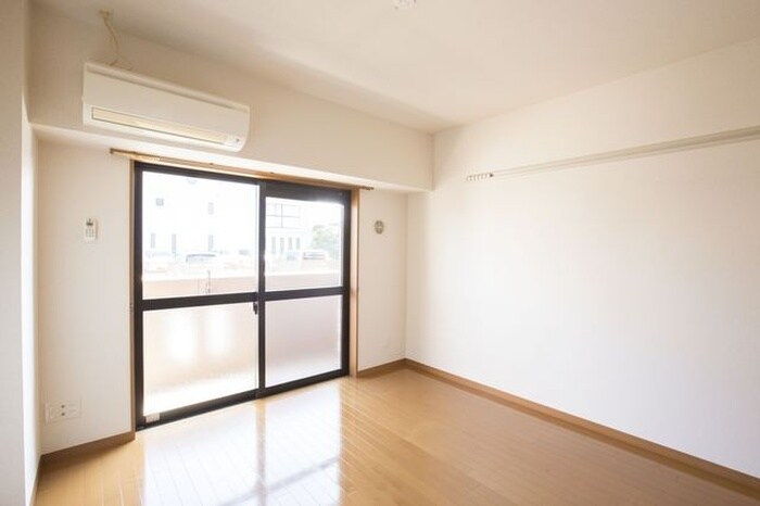 居室 スカ－レット