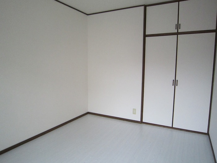 居室 神田ハイツ