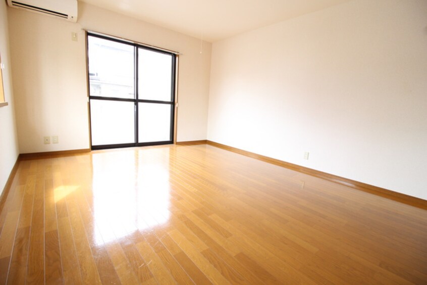 居室 ロイヤルメゾンⅤ