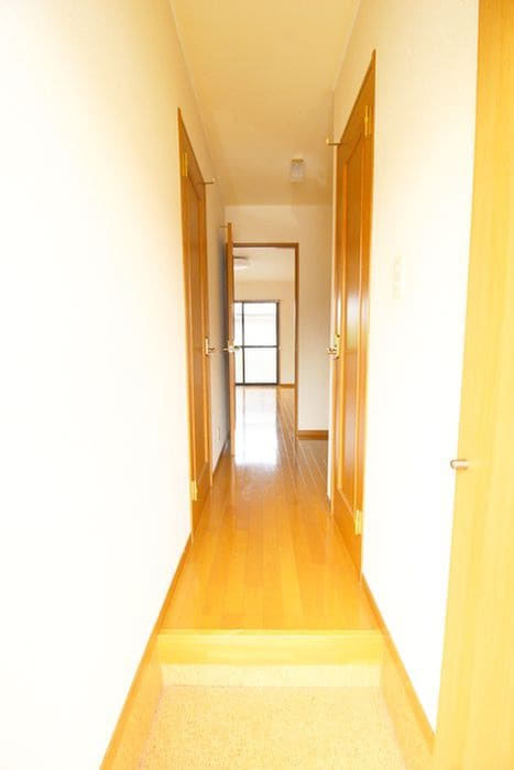 廊下 ロイヤルメゾンⅤ